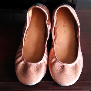 🌼Champagne Tieks size 9🌼